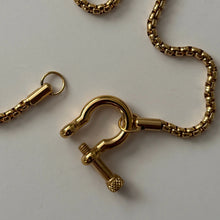 Horseshoe Carabiner Necklace - Gold