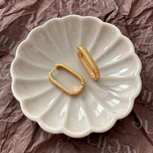 Large Prescott Ribbed Earrings - Gold