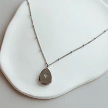 Waterdrop Pendant Necklace - Silver