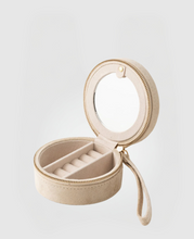 Resort Circle Travel Case - Moonstone