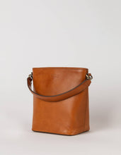 Bobbi Bucket Bag Midi - Cognac Classic Leather