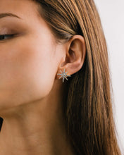 Etoile Star Stud Earrings